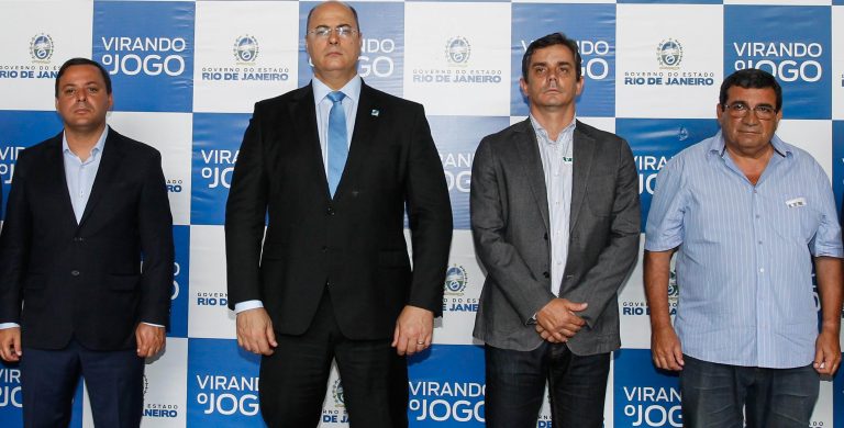 Rodrigo Neves, Witzel, Fabiano e José Luiz Nanci, prefeito de São Gonçalo, firmaram o compromisso