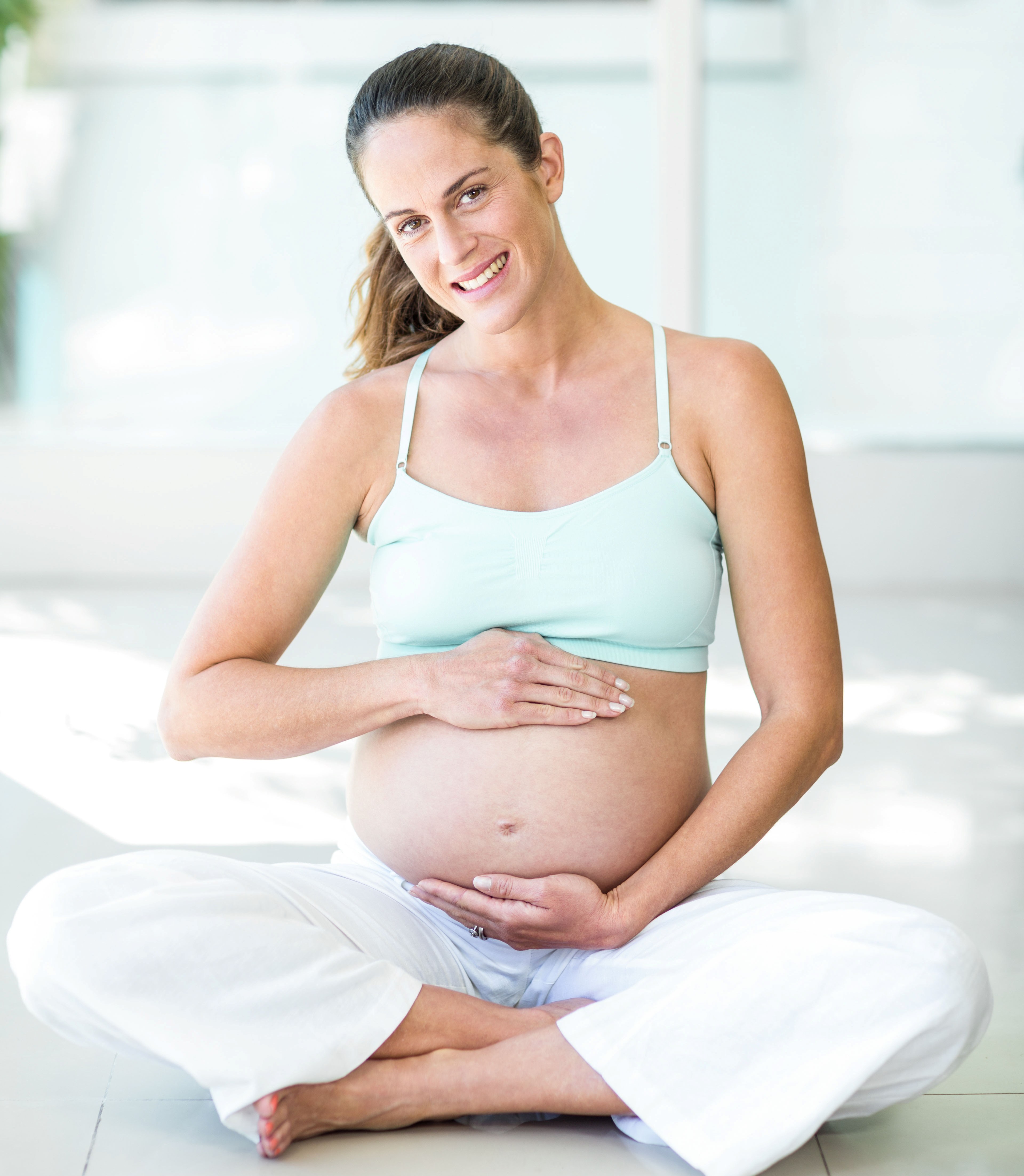 Entender que a gravidez é uma fase especial e que as mudanças no corpo são inevitáveis são os primeiros passos para viver bem o momento / GB Imagem