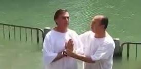 Jair Bolsonaro foi batizado no Rio Jordão pelo hoje presidiário Everaldo Dias