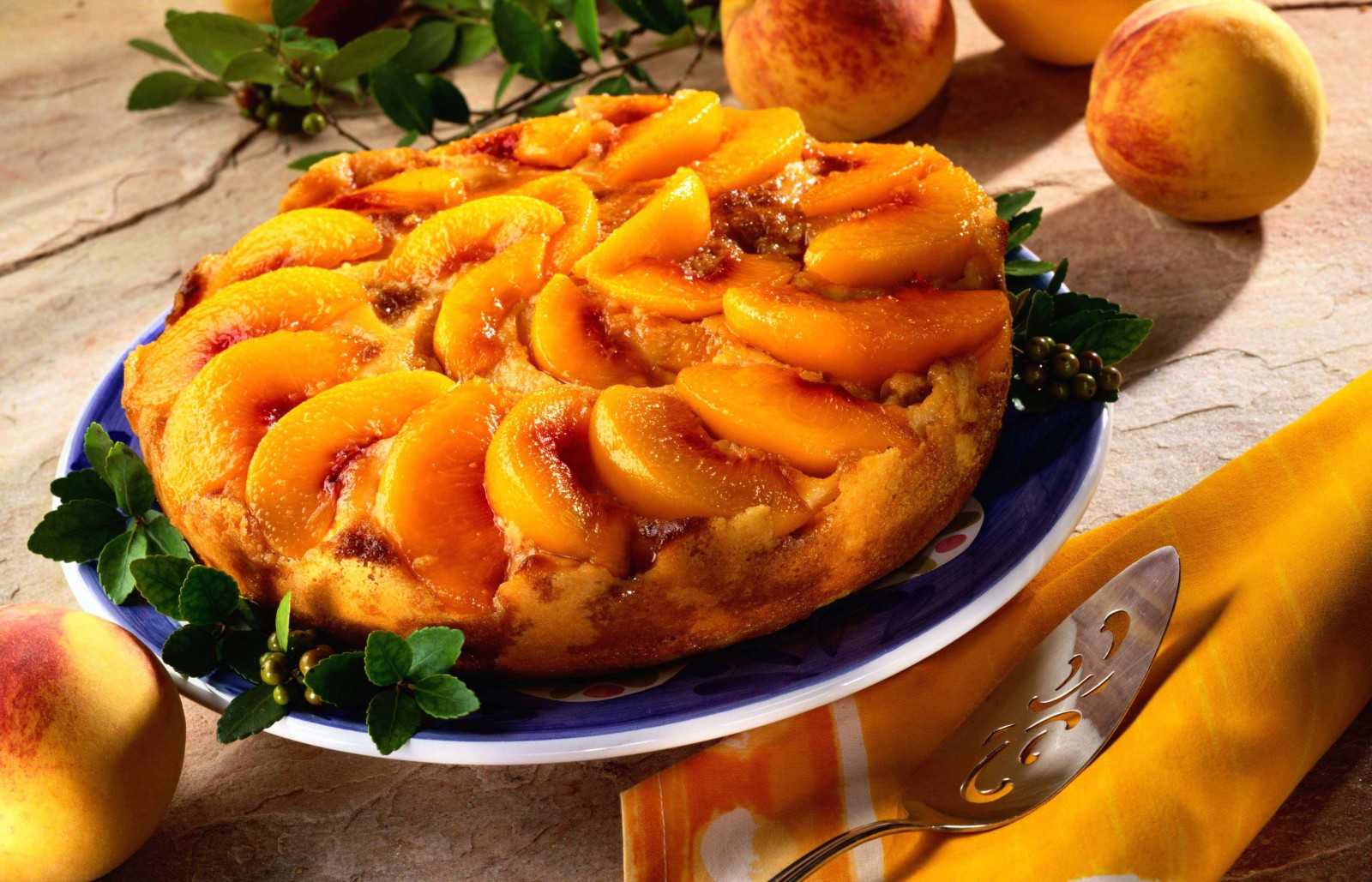 Torta de Pêssegos é um prato chique! Surpreenda seus convidados! / GB Imagem 
