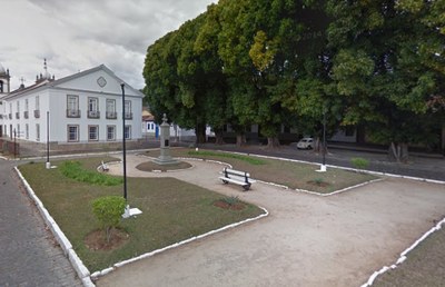 Imagem da Praça Sebastião Lacerda, em Vassouras, extraída do Google Street View