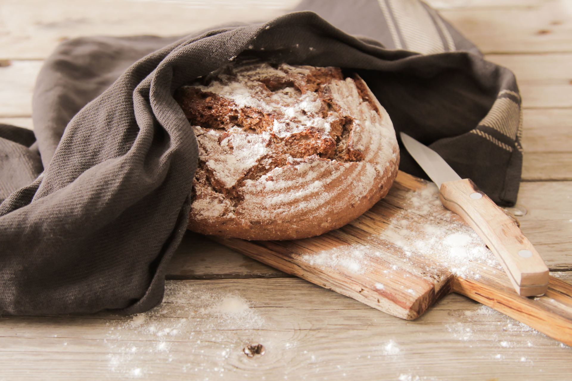 Quando o assunto é reeducação alimentar, os grãos são muito bem-vindos. Que tal preparar um delicioso Pão de Centeio?/GB Imagem 