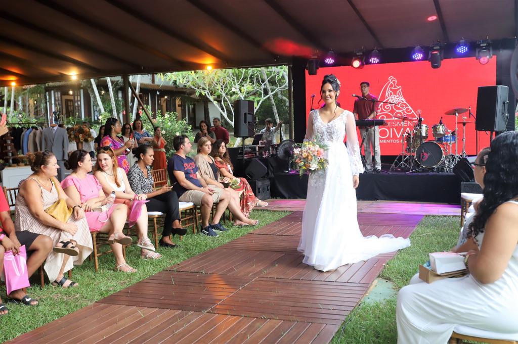 Desfile apresenta as tendências de vestidos de noivas para 2024. Foto: Divulgação