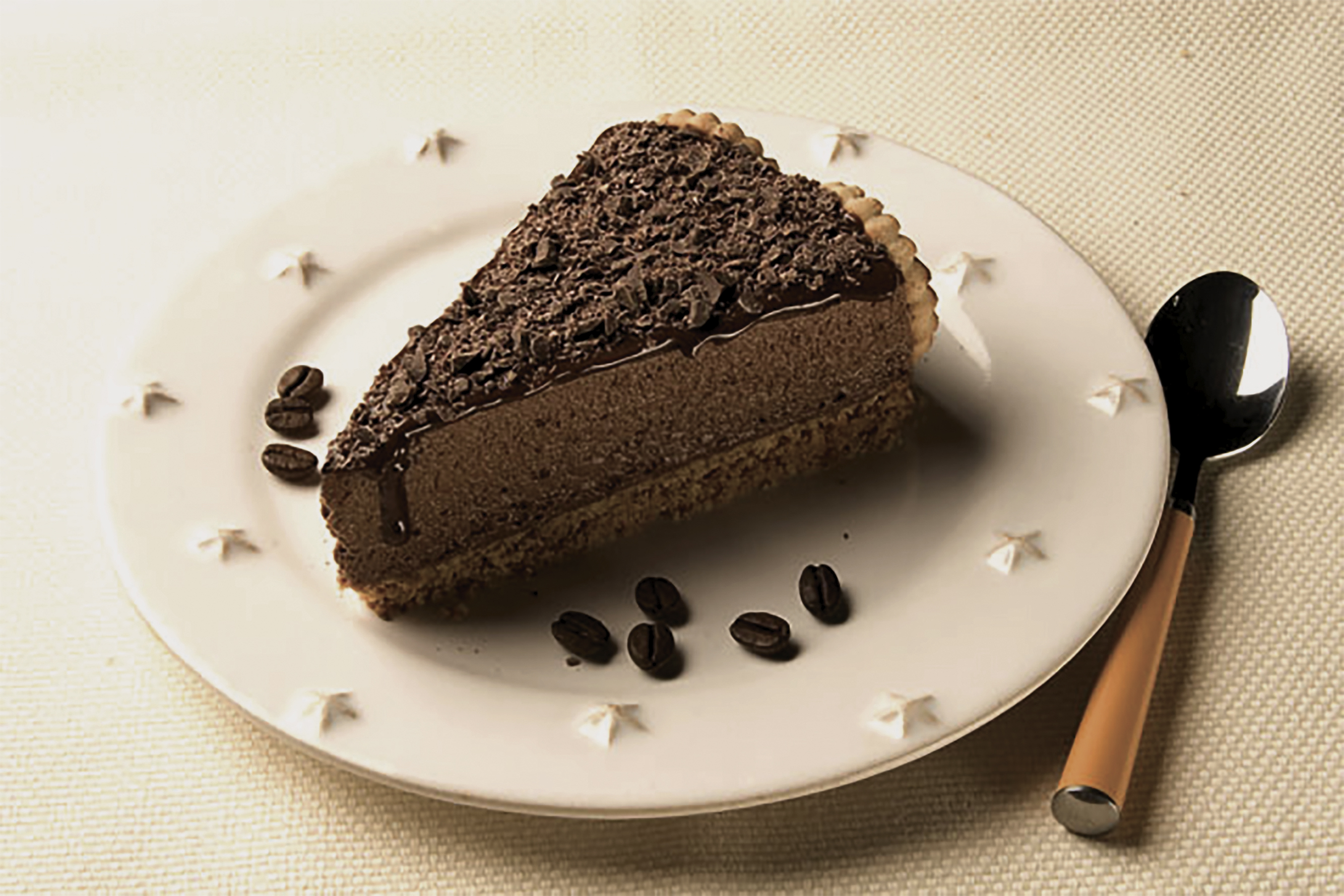 Servida bem gelada, a Torta Mousse de Café é uma sobremesa requintada! / GB Imagem