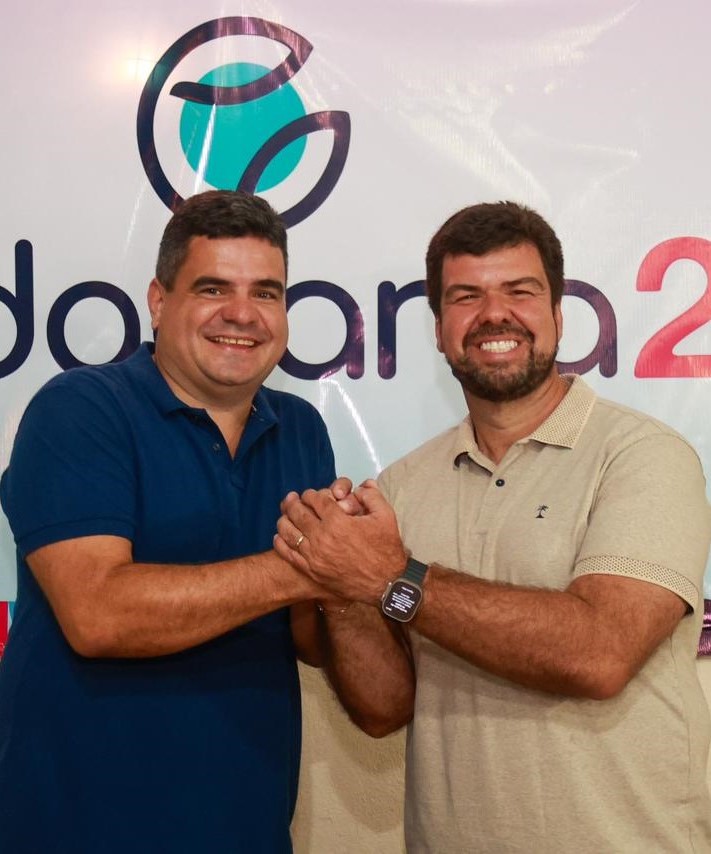 O pré-candidato a vereador de Casimiro de Abreu, Rafael Jardim, ao lado do presidente estadual do Cidadania, Welberth Rezende
