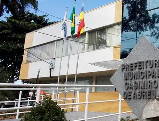 Casimiro de Abreu: Por trabalhar de forma correta controlador do município estaria correndo risco de perder o cargo