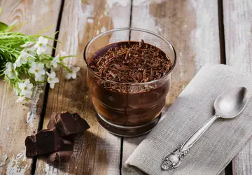 Mousse de Chocolate é sobremesa sofisticada e ideal par ao almoço de Páscoa / GB Imagem